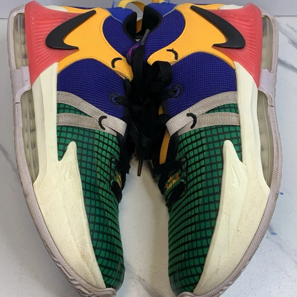 Size Youth 7 - Nike LeBron‎ Witness 7 Multi-Color